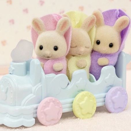 Set Sylvanian Families 'Rassemblement Bébé Abeille' 2025 - 5 Pièces Calico Critters NEUF