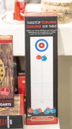 // JEU CURLING SUR TABLE