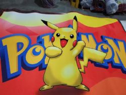 TAPIS DE CHAMBRE - SALLE DE JEUX - POKÉMON PIKACHU ASST