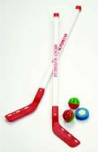 2 BATONS DE HOCKEY AVEC BALLES